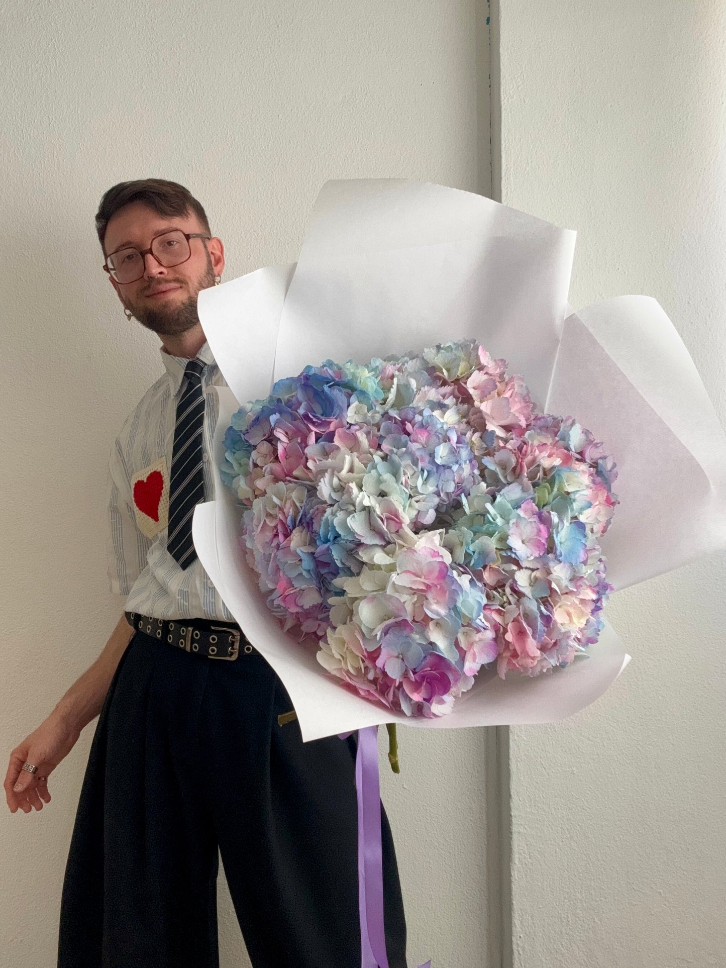 CLOUD OF COLOURFUL HORTÊNSIAS (M)