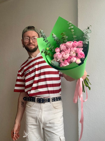 MONO OF PINK RANUNCULUSES