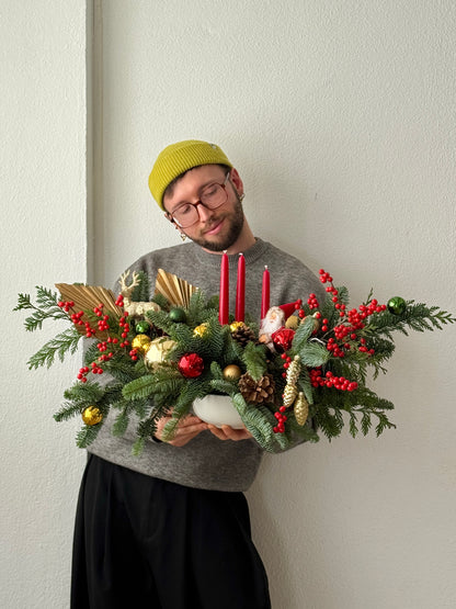CLASSIC CHRISTMAS CENTERPIECE (L)