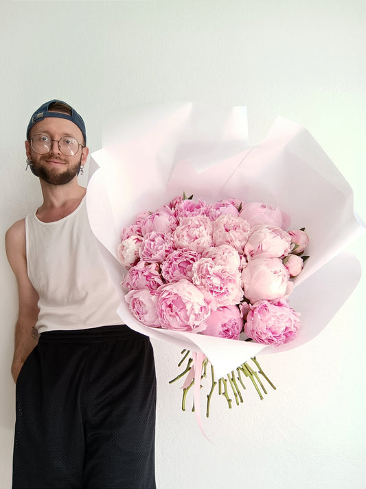 MONO OF PINK PEONIAS (L)